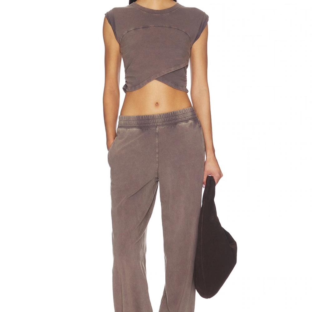 FP Movement Crew Neck Cropped Muscle Tee & High-Rise Waist Pant Set small